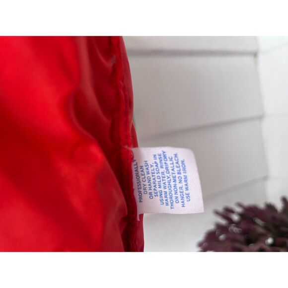 MOUNTAIN PRODUCTS Wenatchee Washington Vintage Red and Blue Down Vest M - Picture 9 of 13